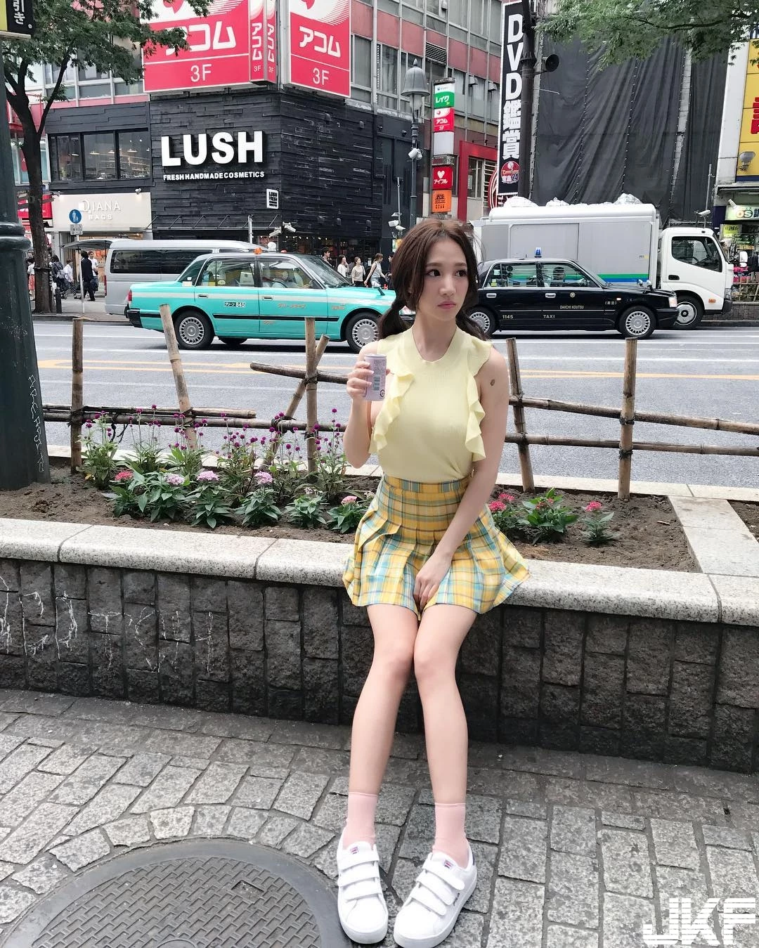 4973445.webp