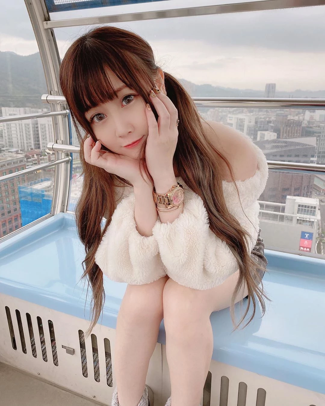 4079646.webp