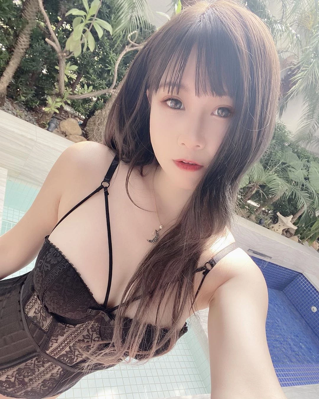 4079649.webp