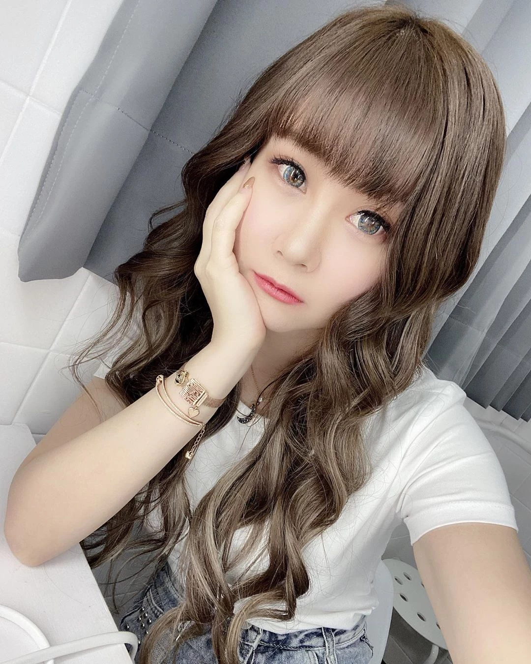 4079650.webp