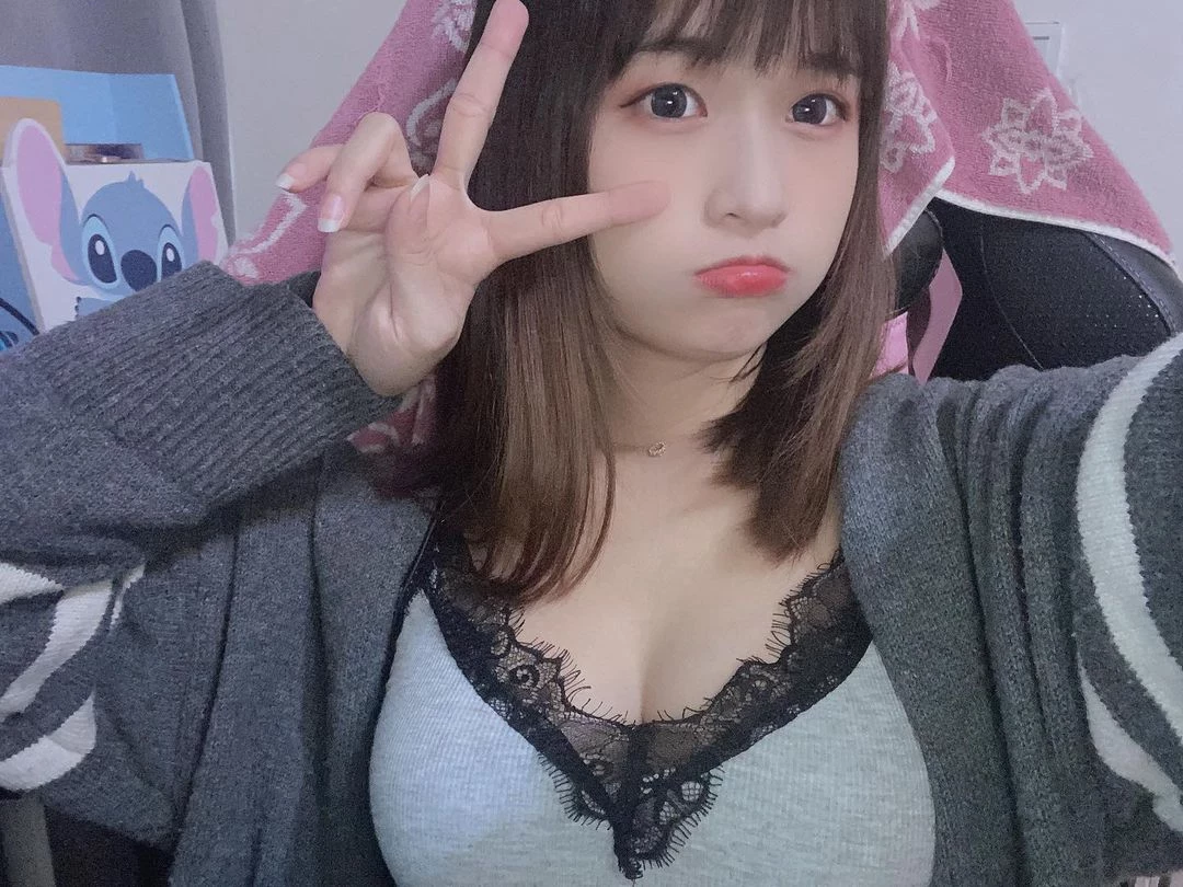 18527709.webp