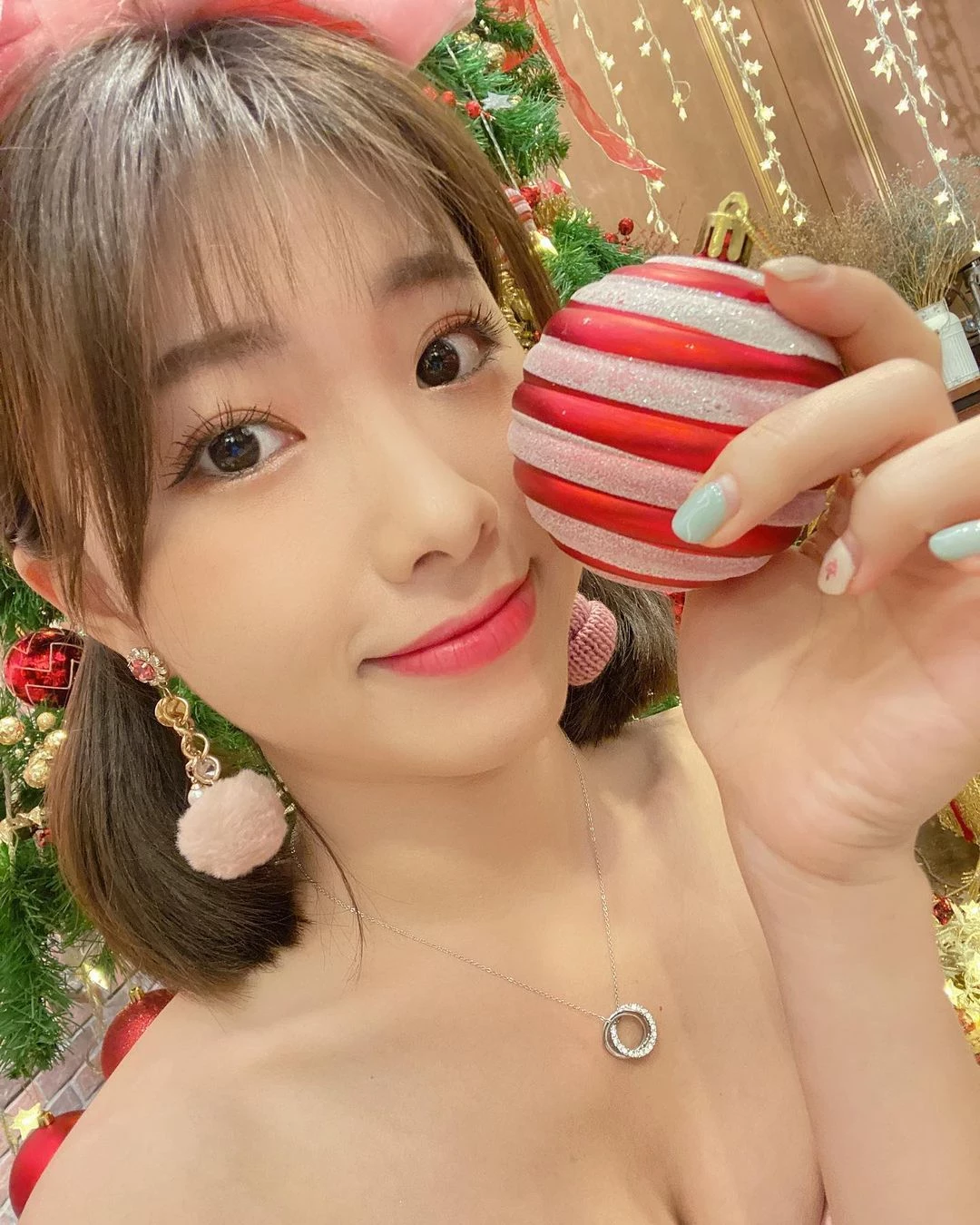 18215926.webp