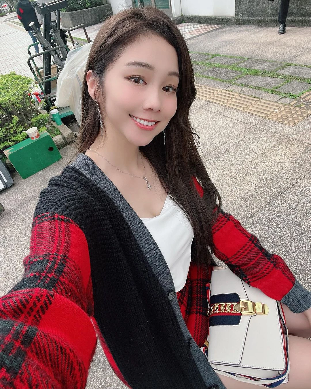 31048240.webp