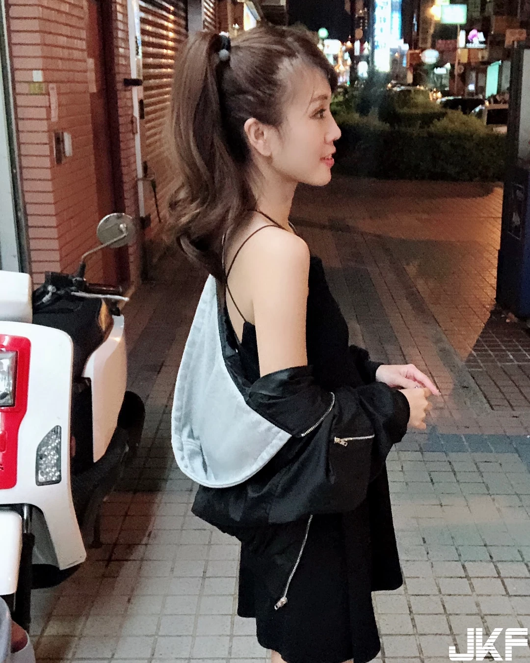 4649653.webp
