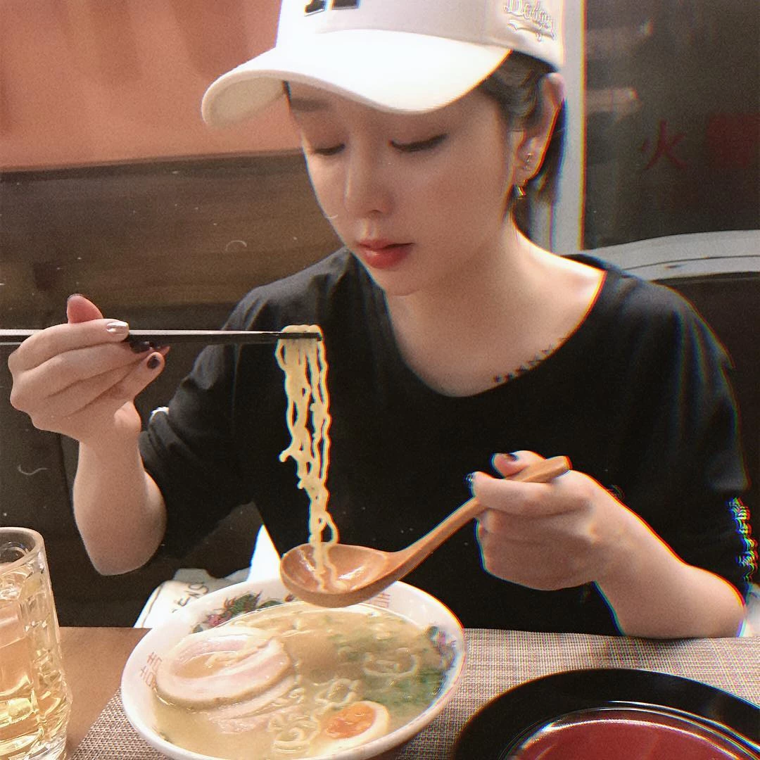 4361169.webp