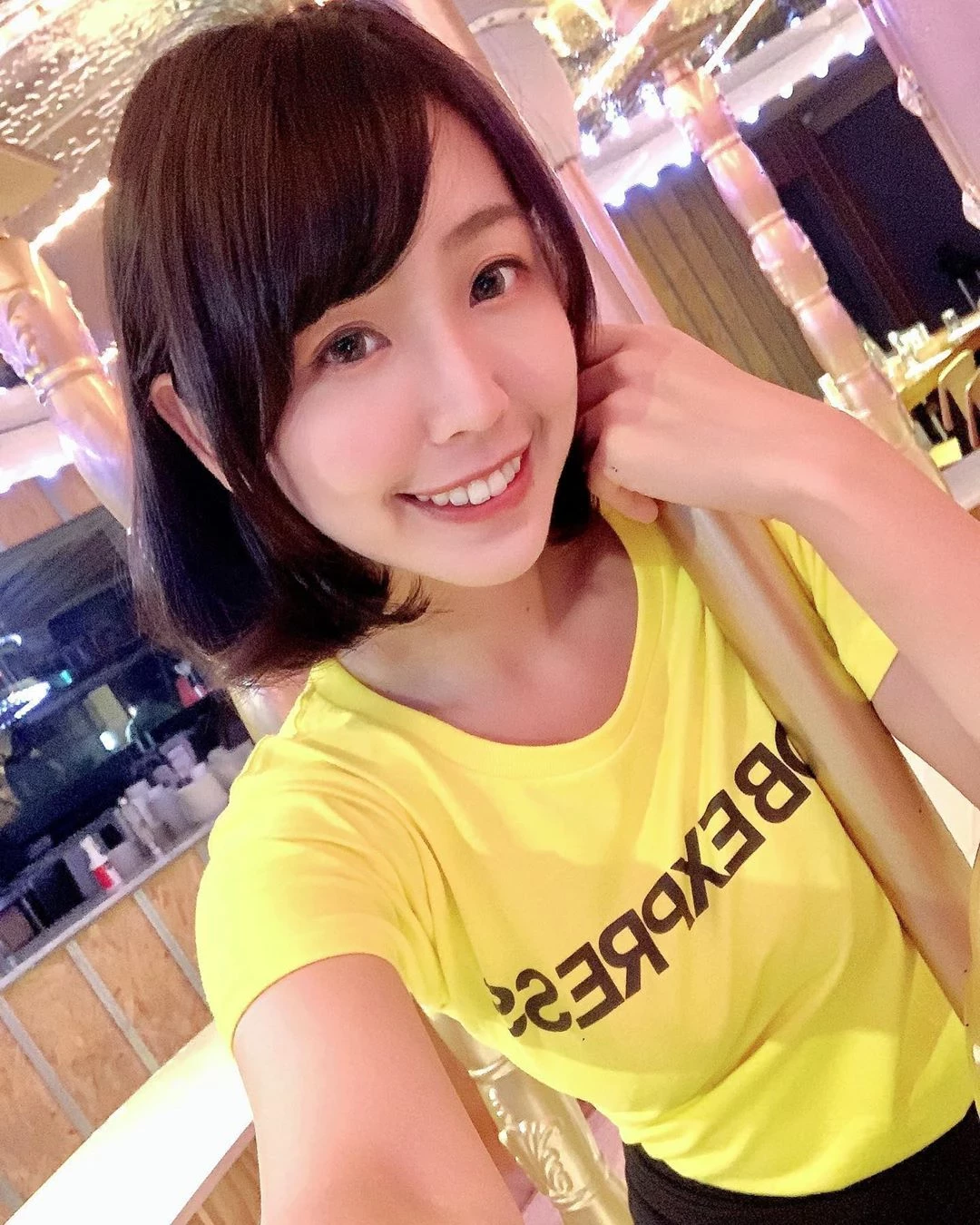 3889840.webp