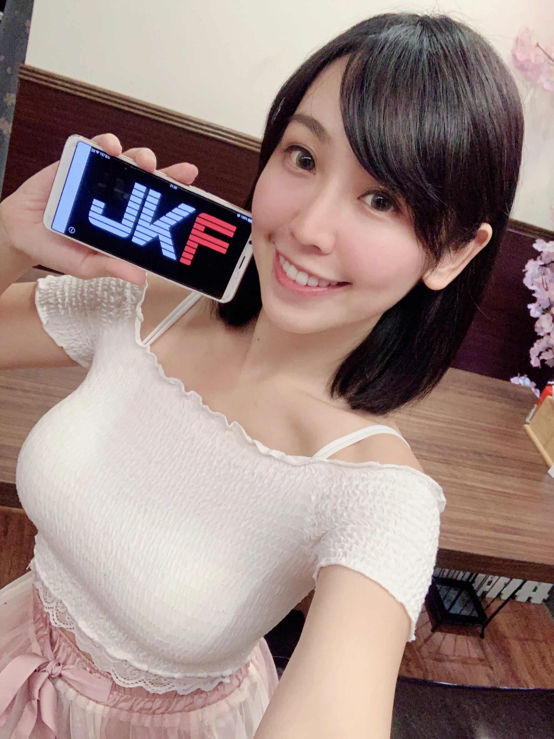 3889843.webp