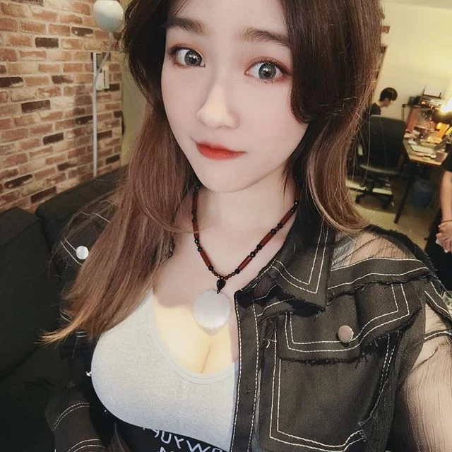 4144783.webp