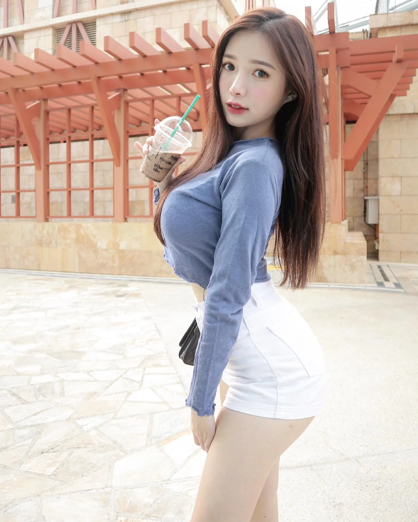 4167805.webp