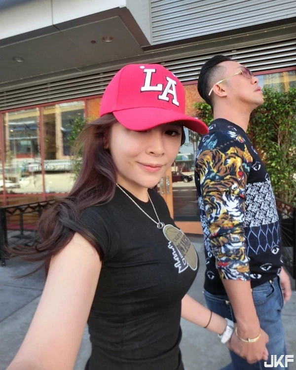 16881193.webp