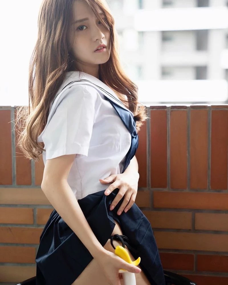 1765861.webp