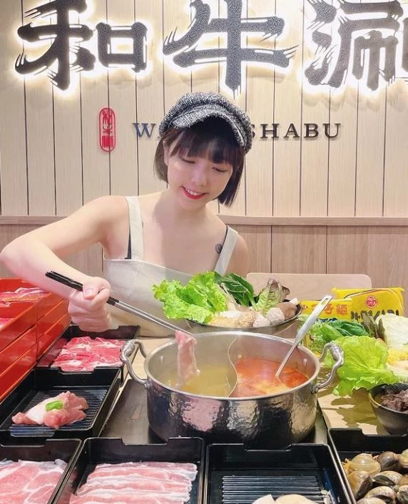 1672073.webp