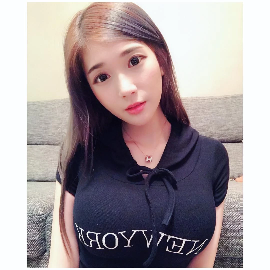 4266395.webp