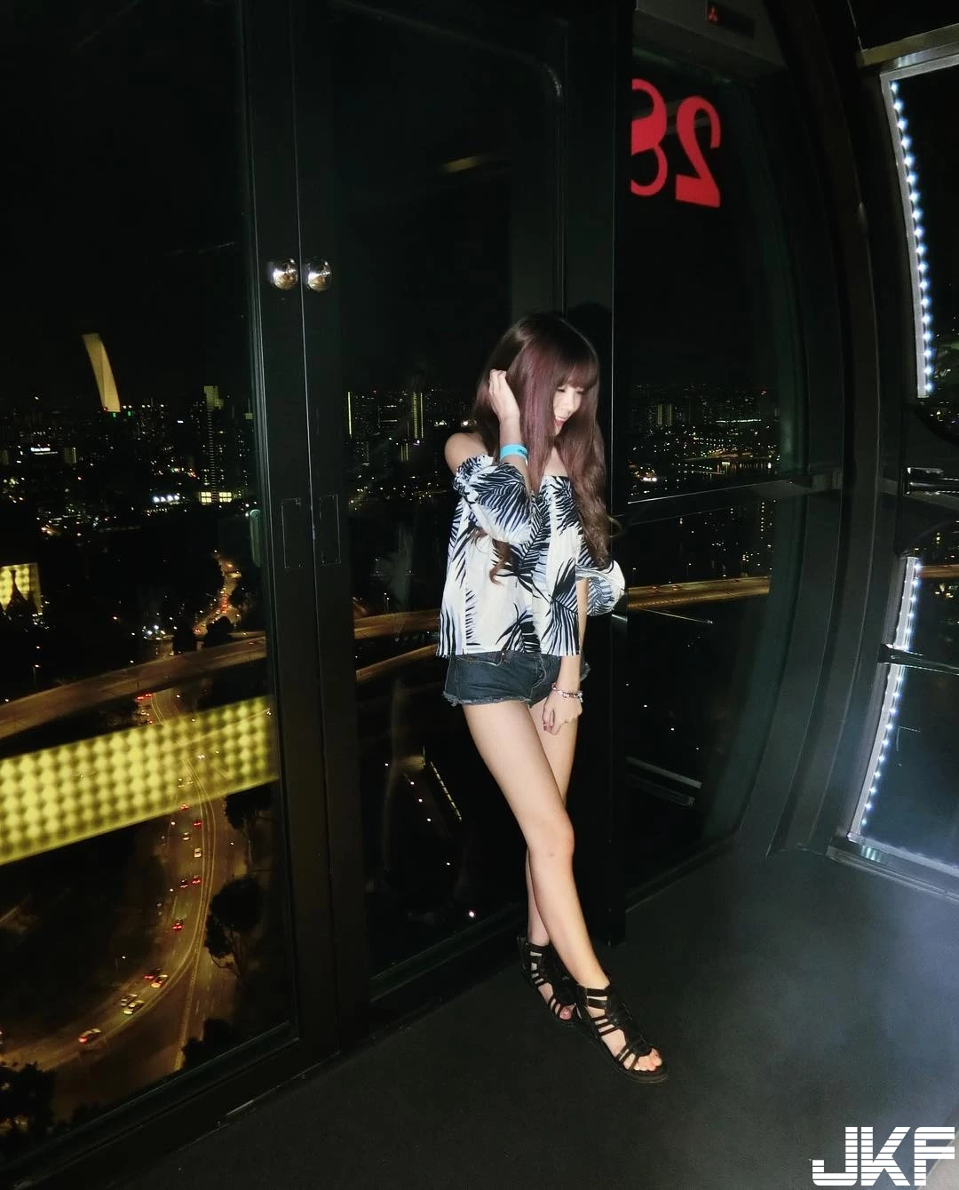 16784327.webp