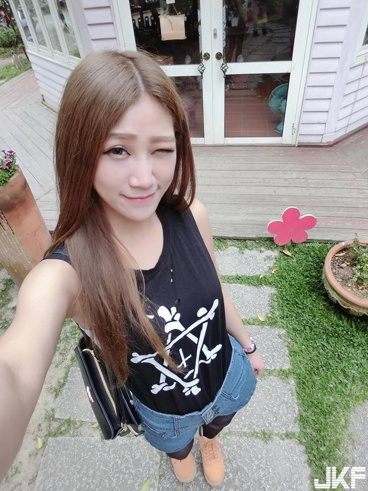 16792592.webp
