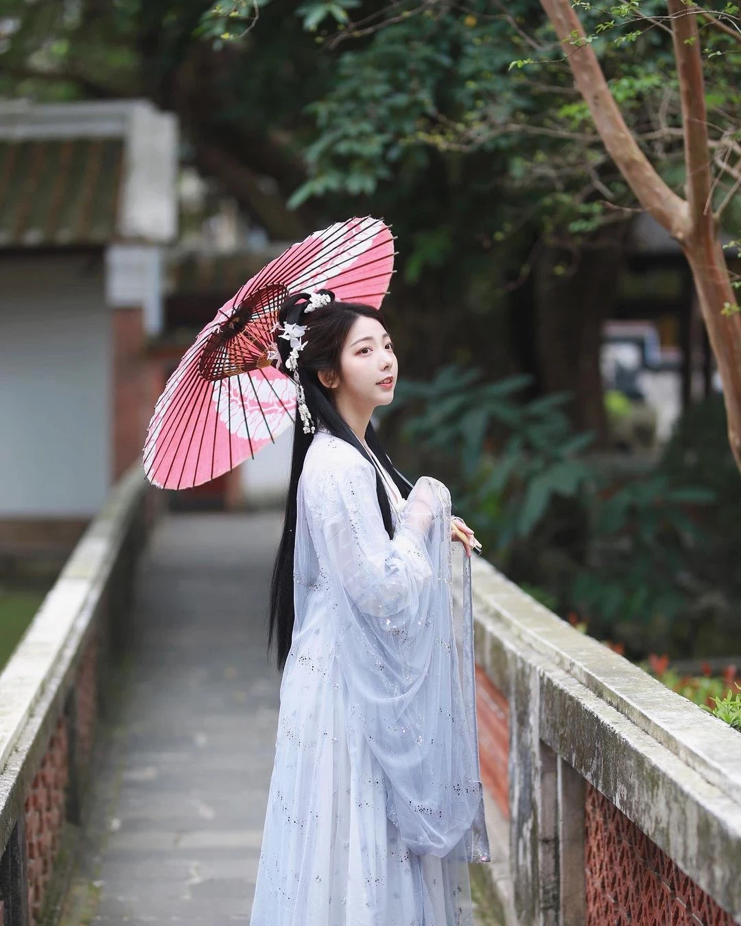 18404452.webp