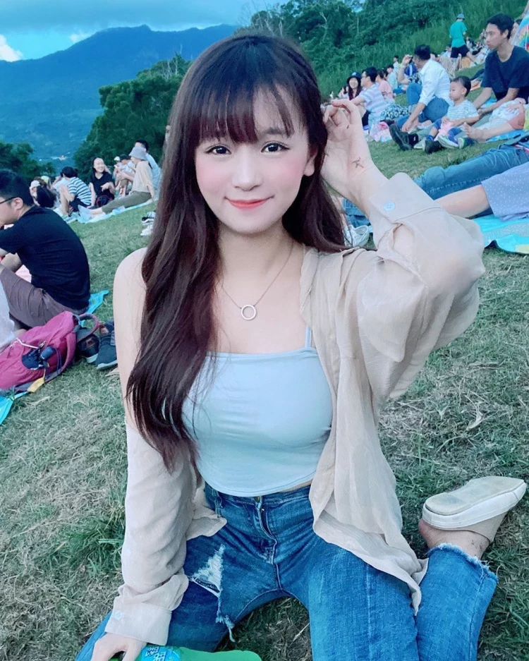 3835407.webp