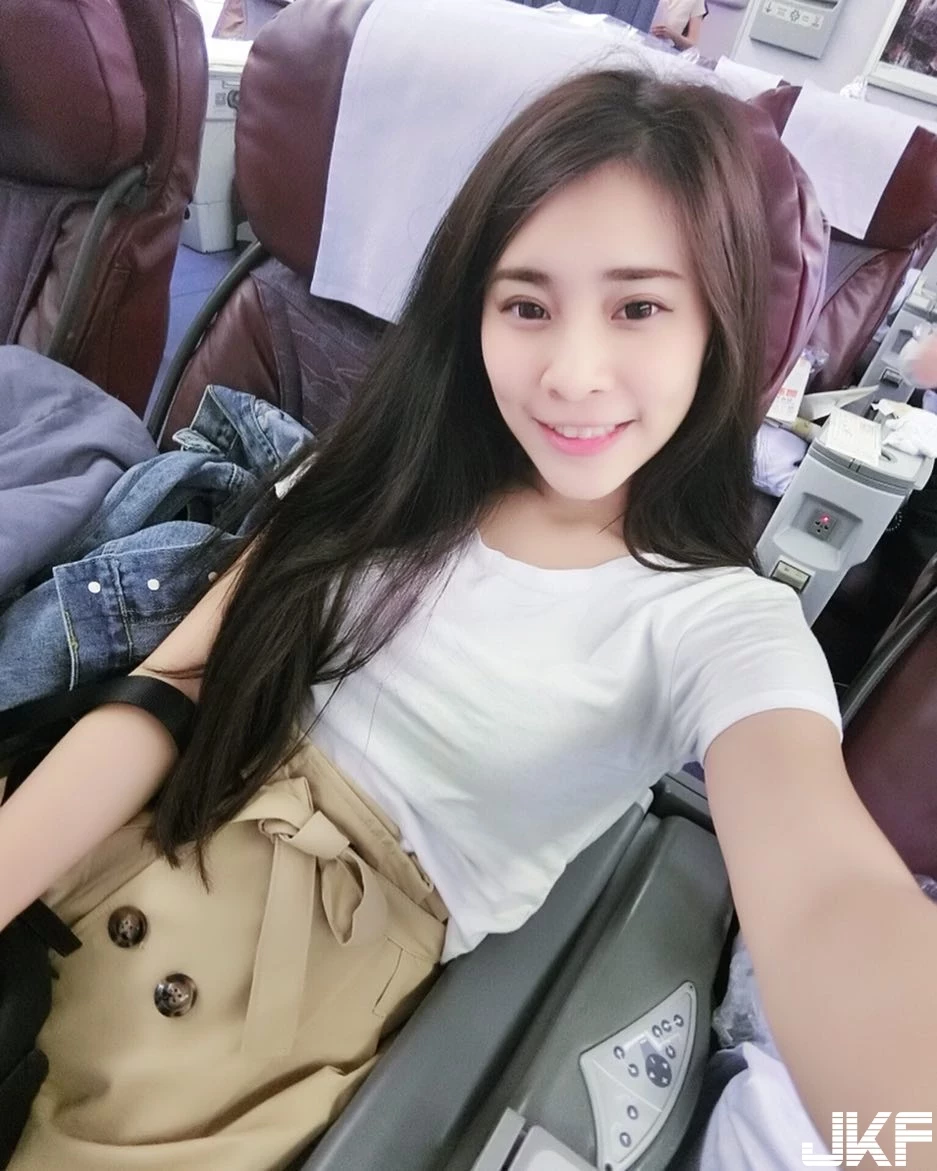 4617696.webp