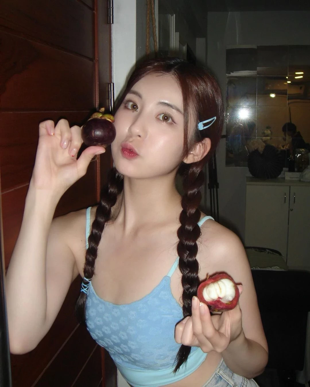 31105926.webp