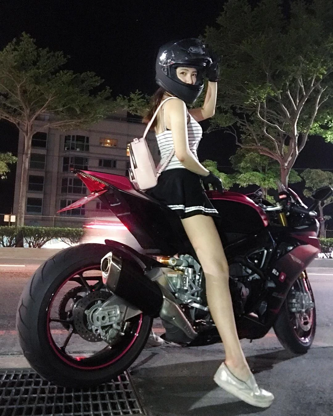 4046701.webp