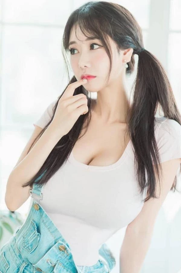 29598547.webp