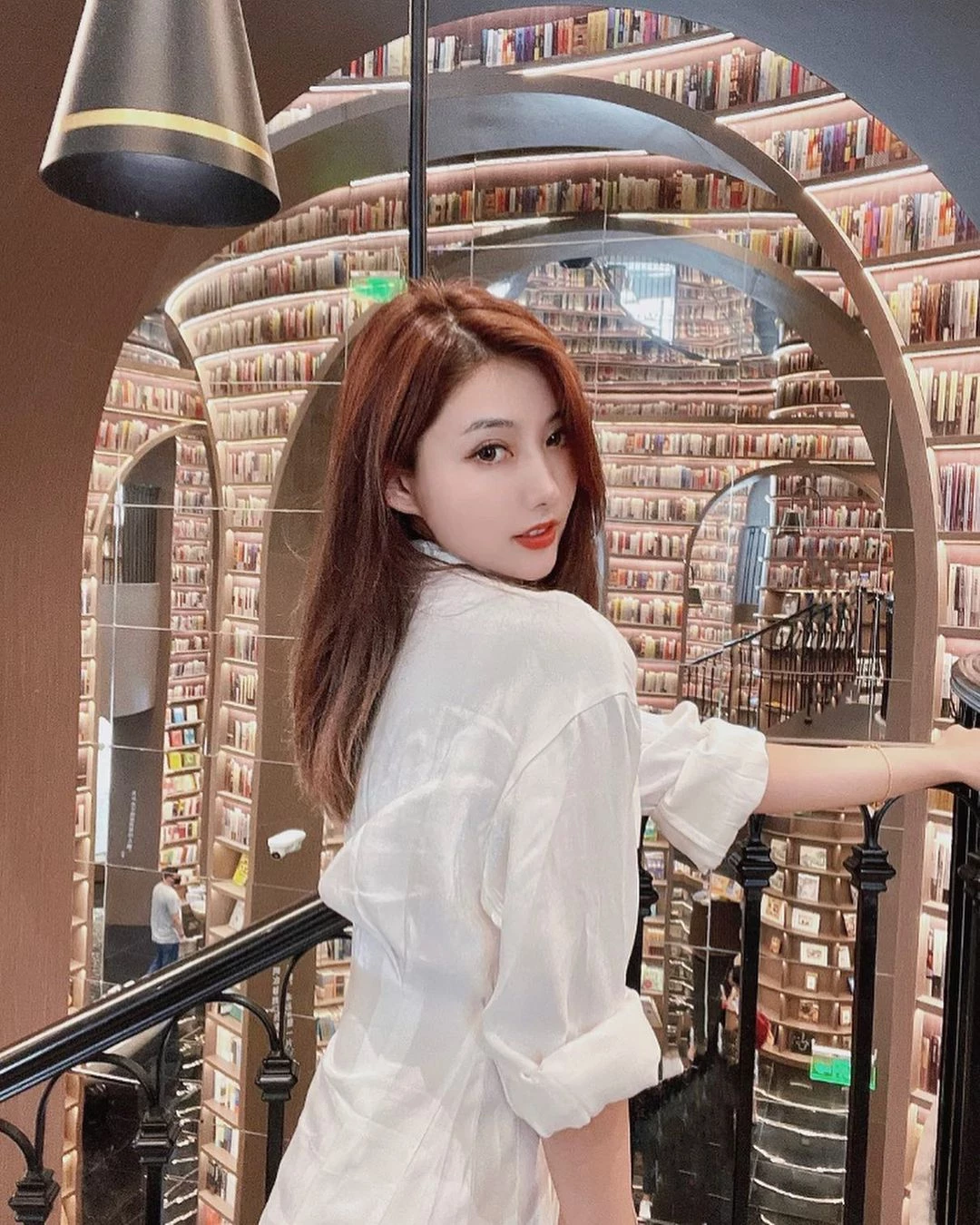19528049.webp