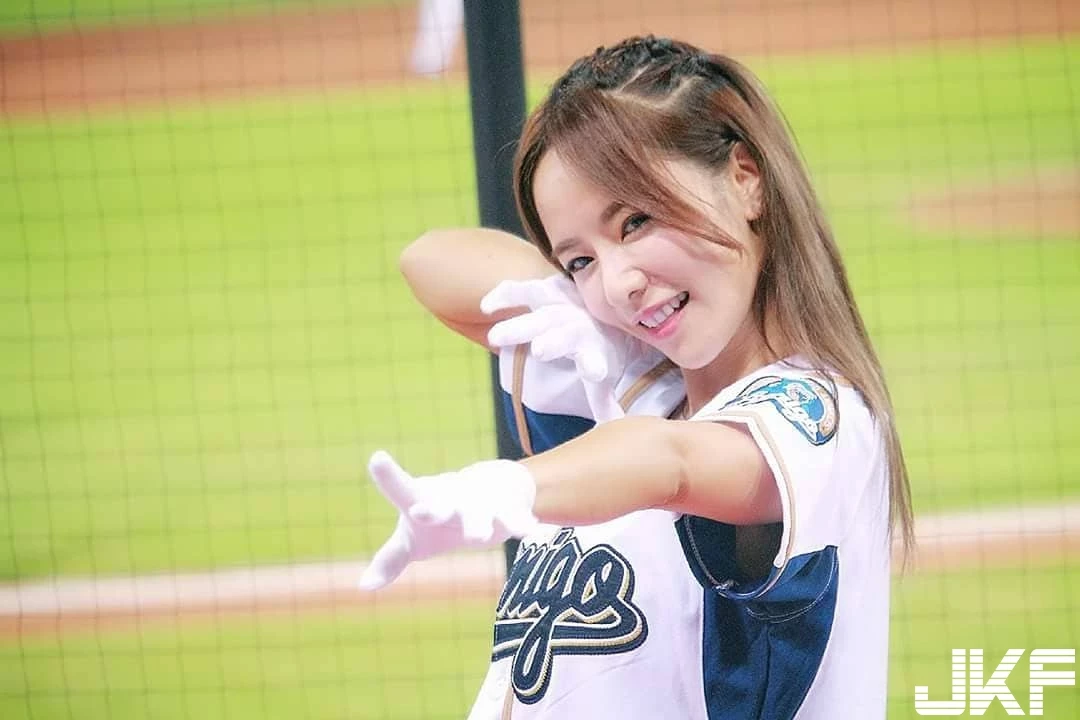 184137maqqu4t4tj8u6266.webp