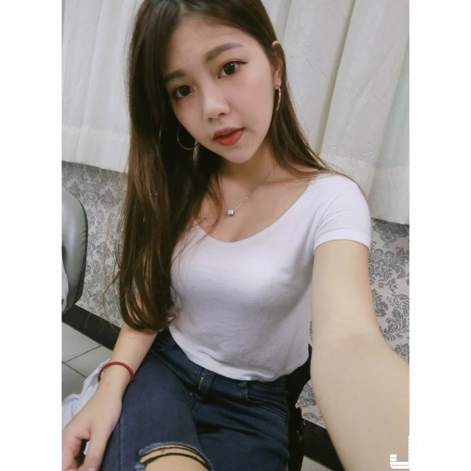 4894556.webp