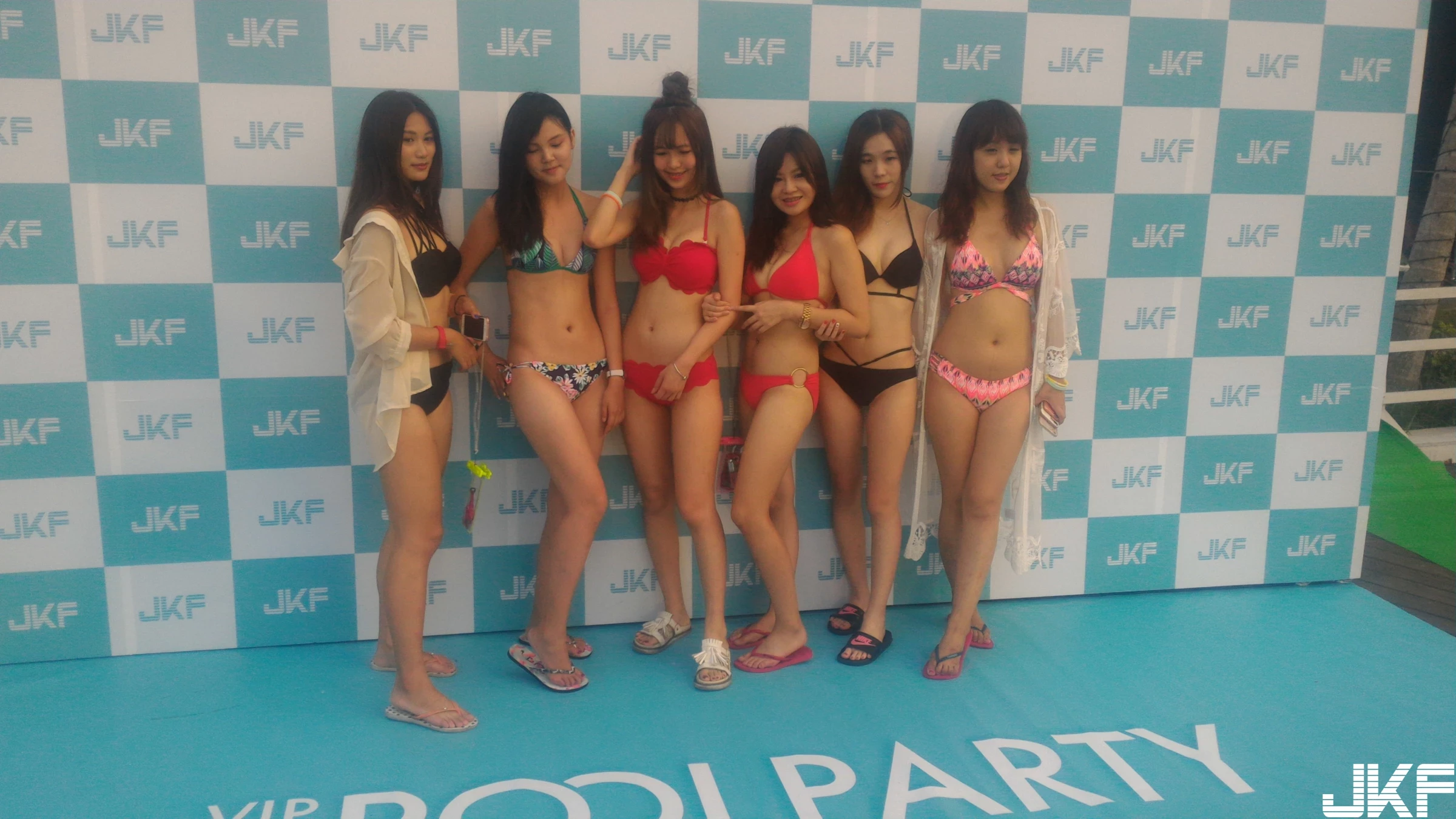 5073550.webp