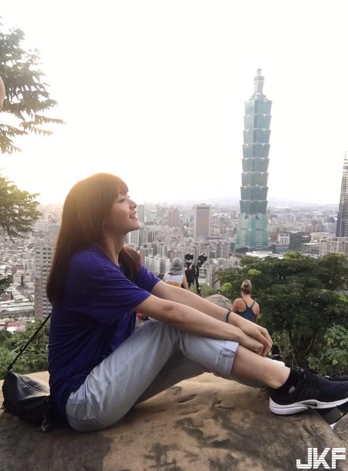 16837179.webp