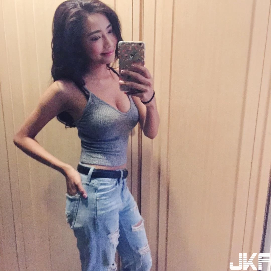 16792619.webp
