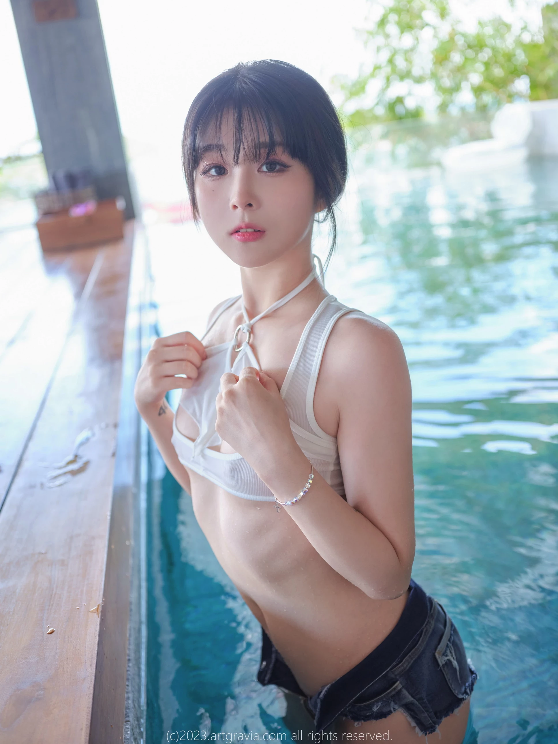 29584296.webp