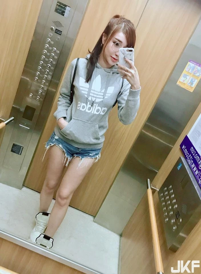 4944205.webp
