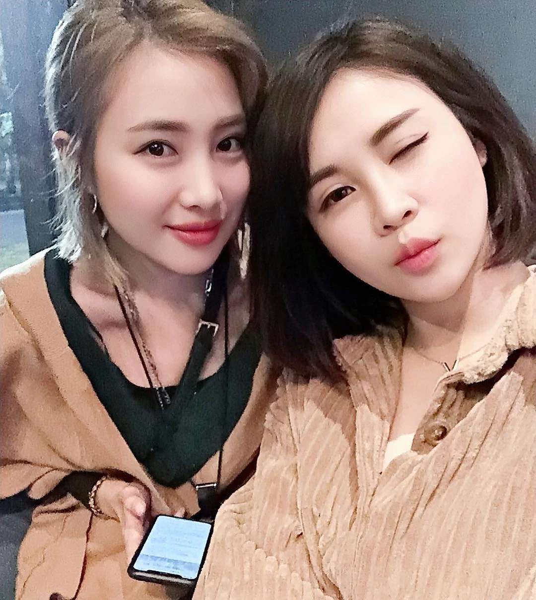 4503059.webp
