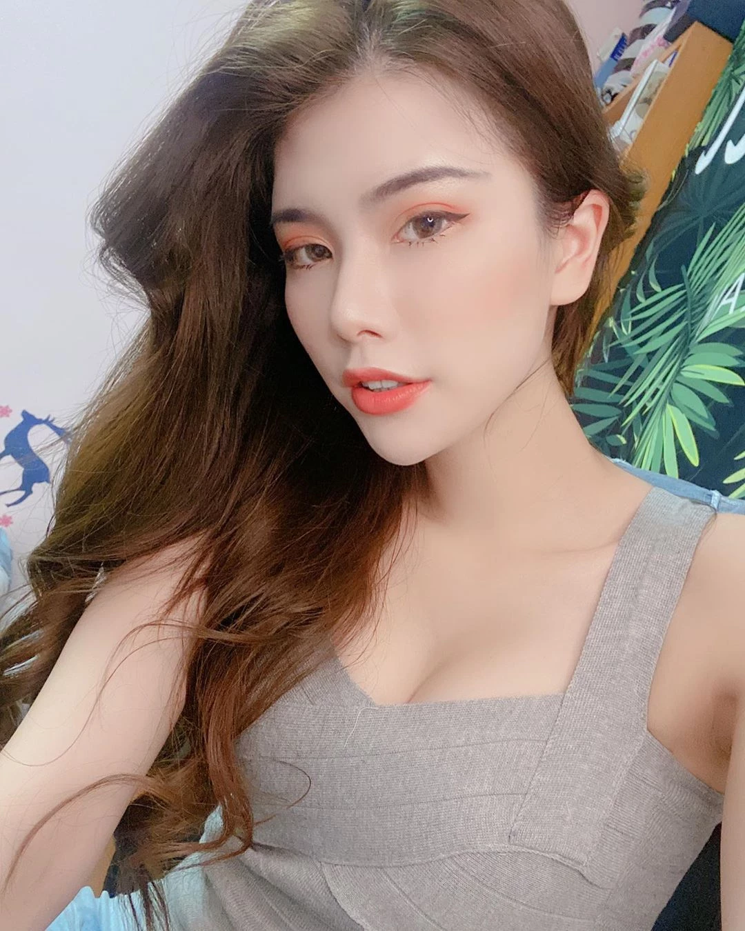 3912938.webp