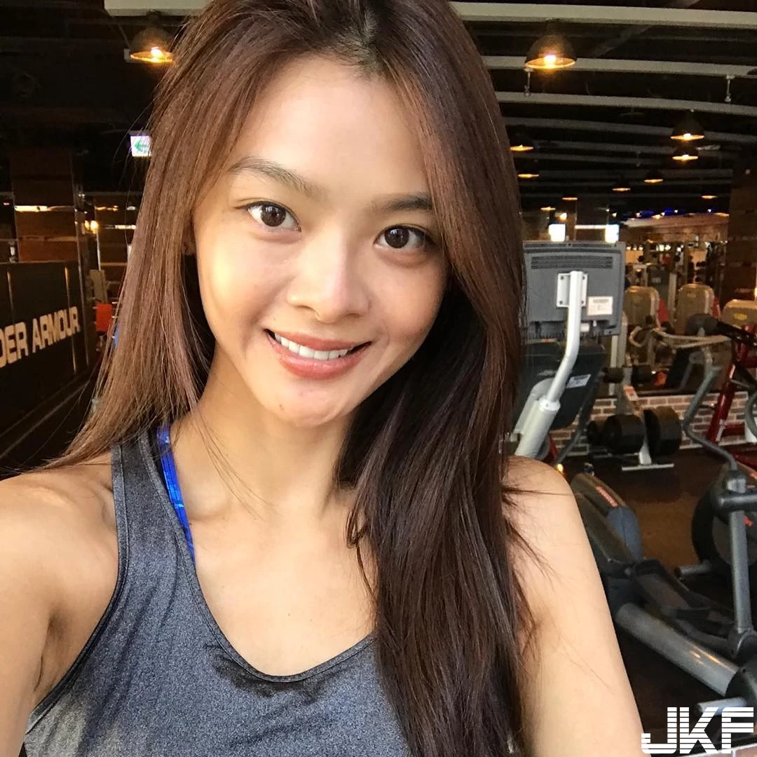 4718034.webp