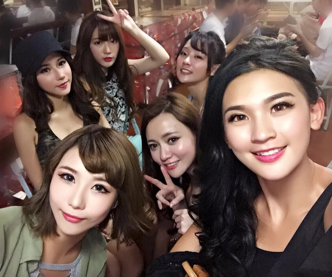 4156711.webp