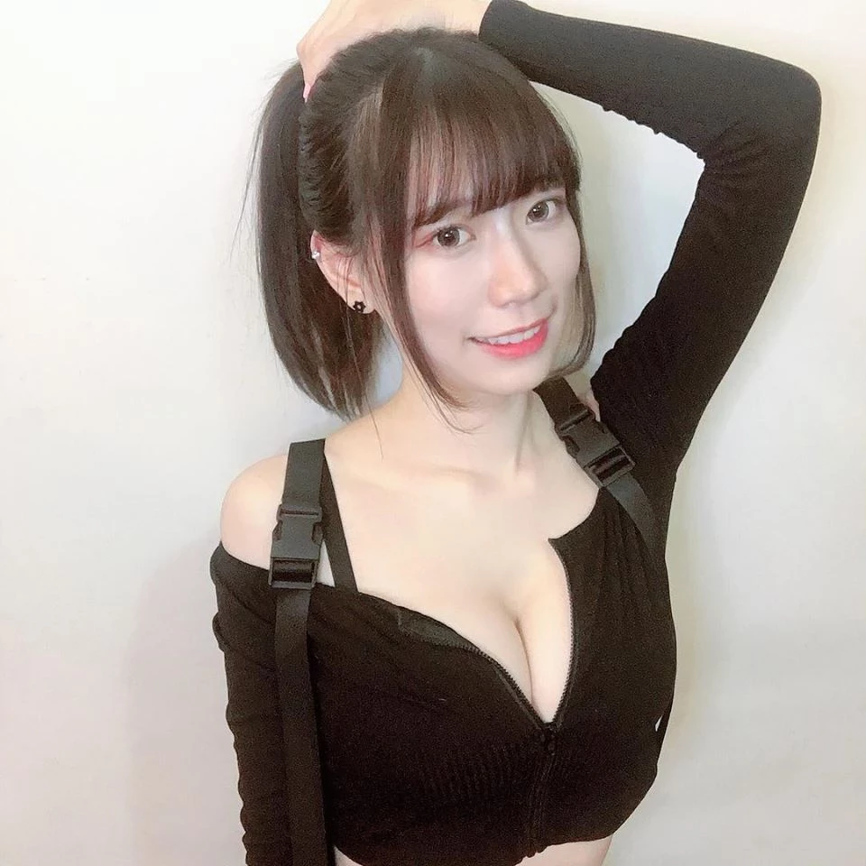 3922964.webp