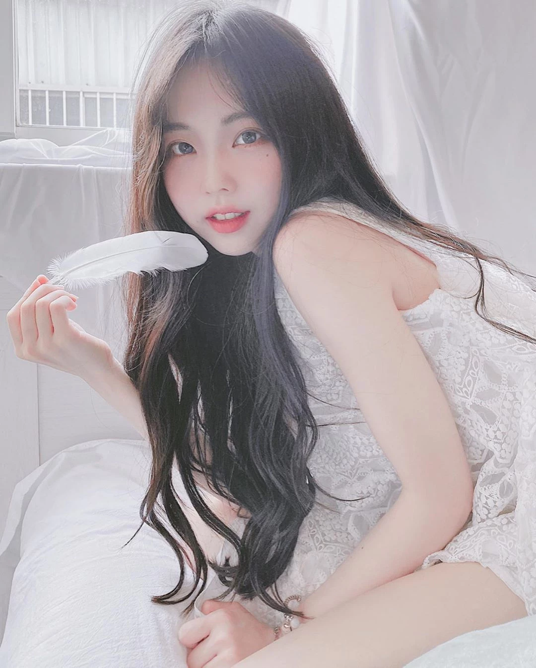 3942411.webp