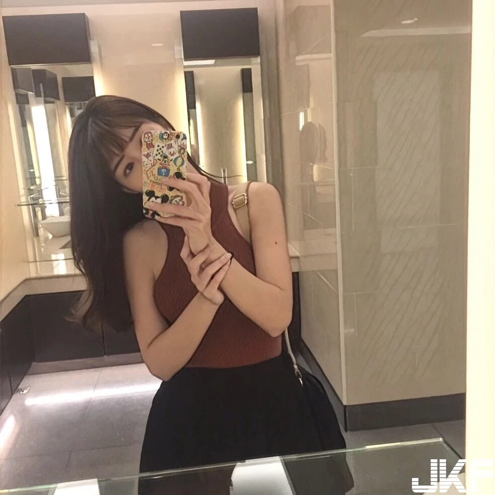 7253166.webp