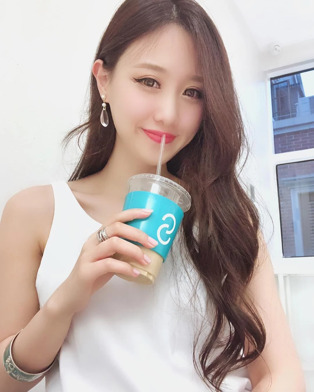 3952648.webp