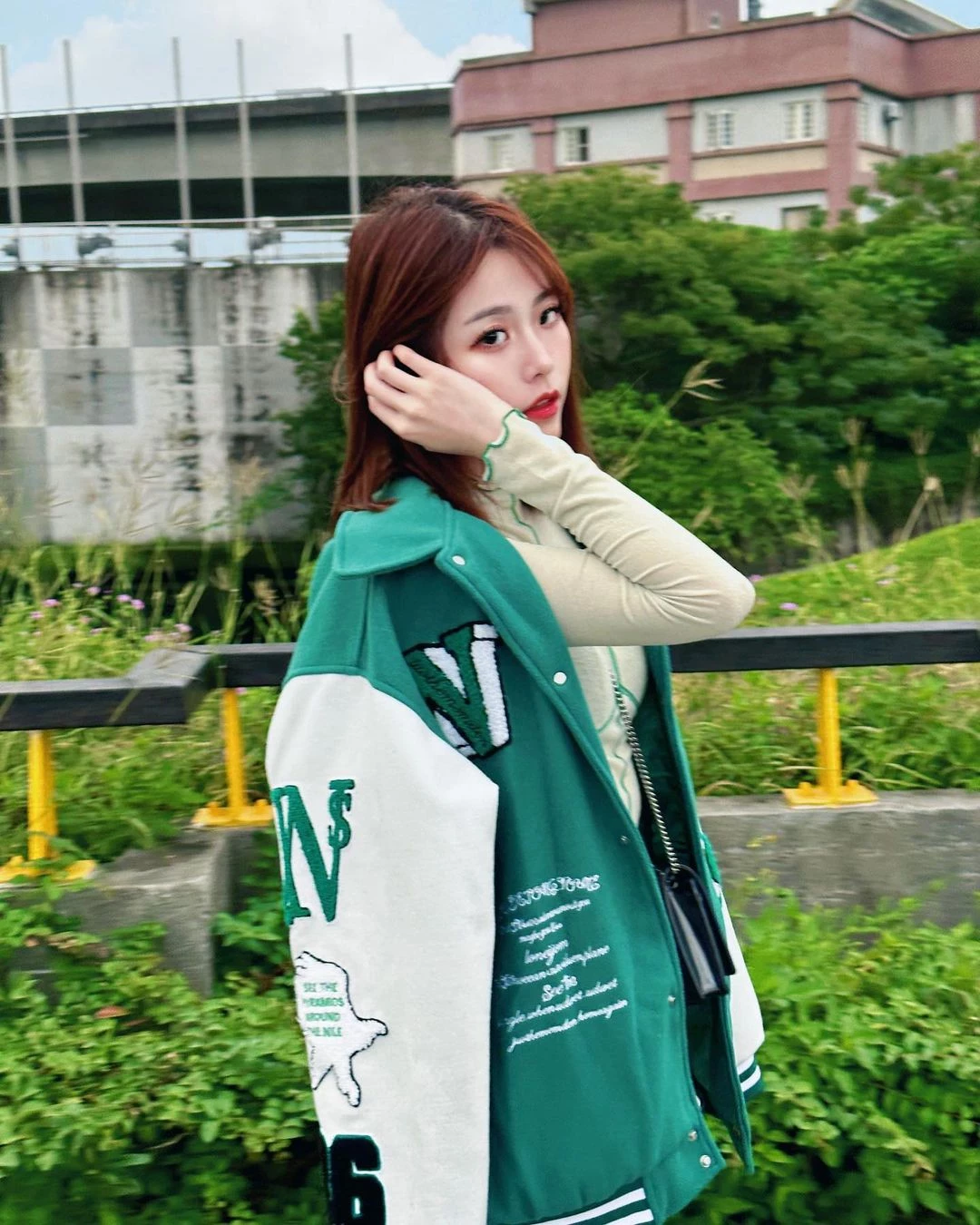 26521221.webp