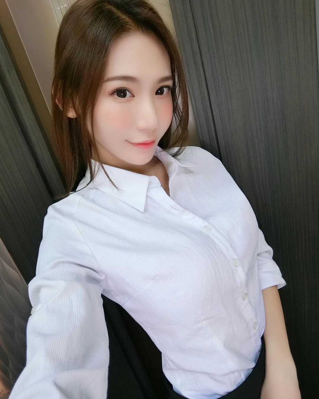 19501539.webp
