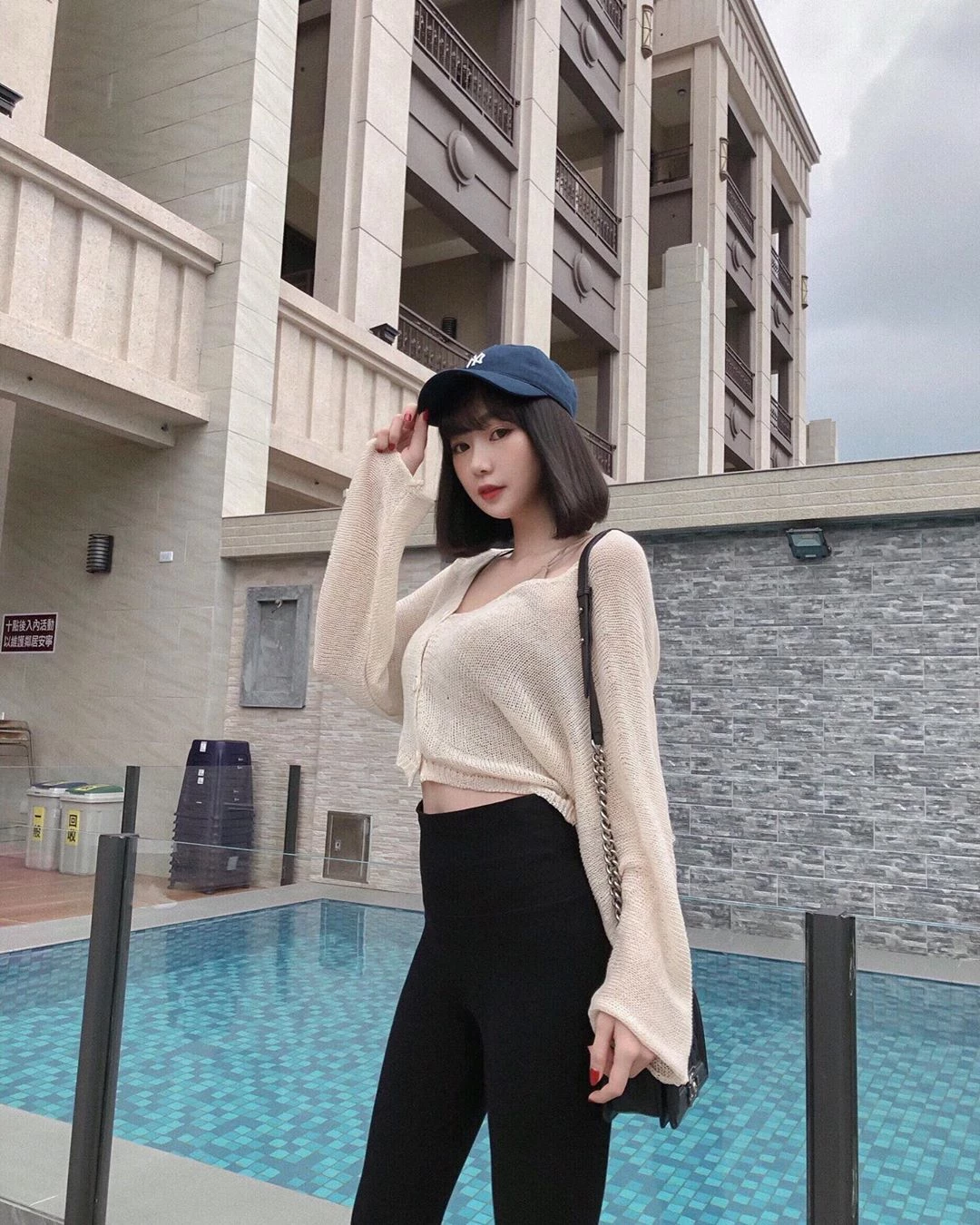 4111810.webp