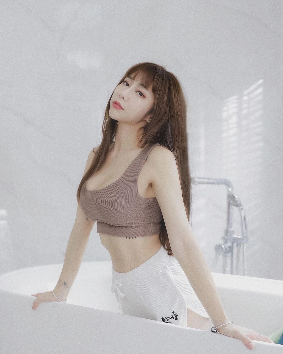 19605127.webp