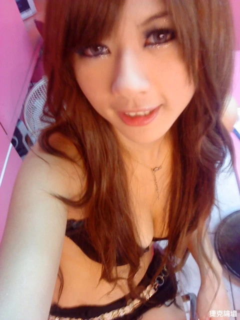 17567814.webp