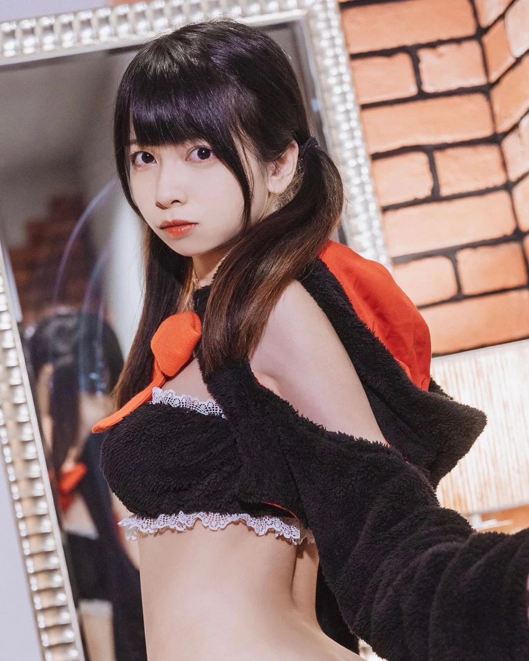 29170829.webp
