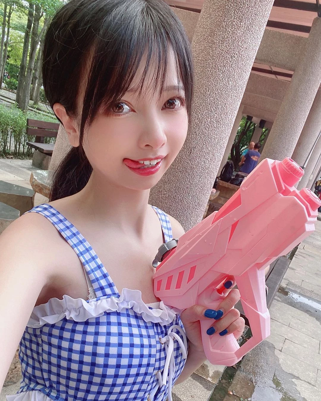 29170831.webp