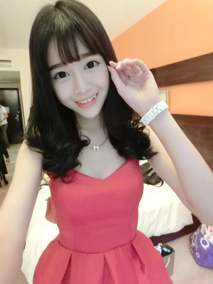 4368241.webp