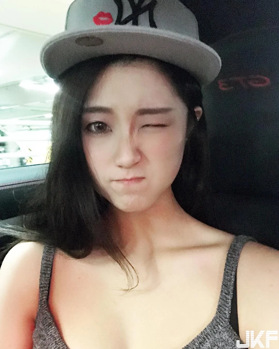 5043202.webp